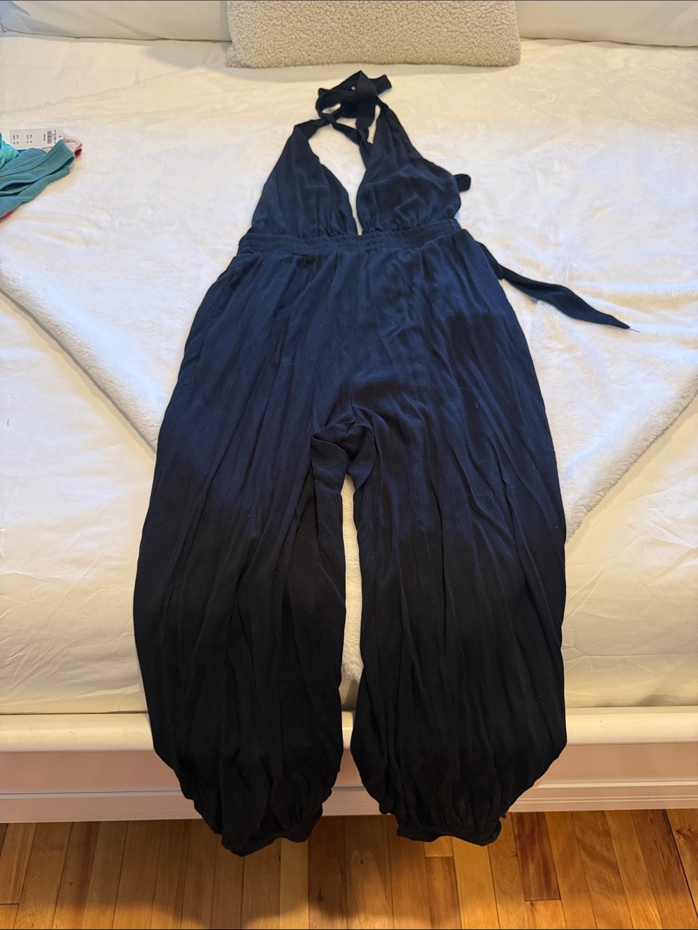 Women's Lulus black Halter Jumpsuit - halter top with low back - small